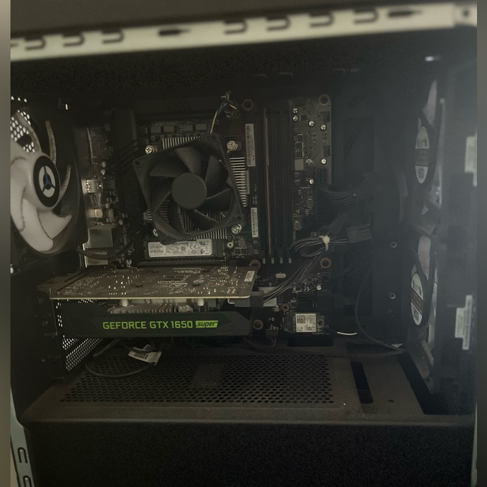 Gaming pc - Picture 2 of 5